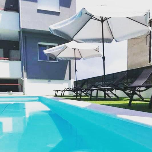 Mge Luxury House With Pool Daire Nea Iraklitsa Dış mekan fotoğraf